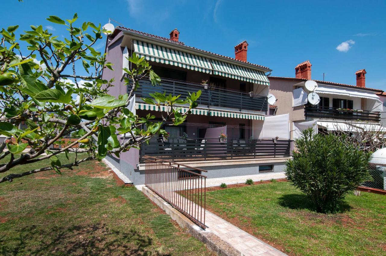 Apartments Kajfes Fažana Esterno foto