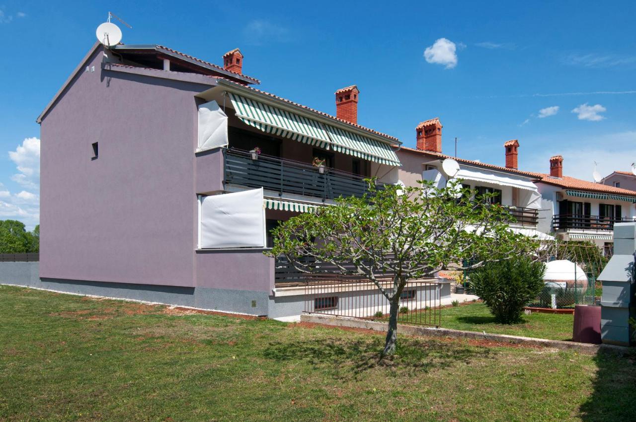 Apartments Kajfes Fažana Esterno foto